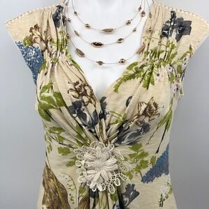 Baraschi medium cotton floral artsy sleeveless top